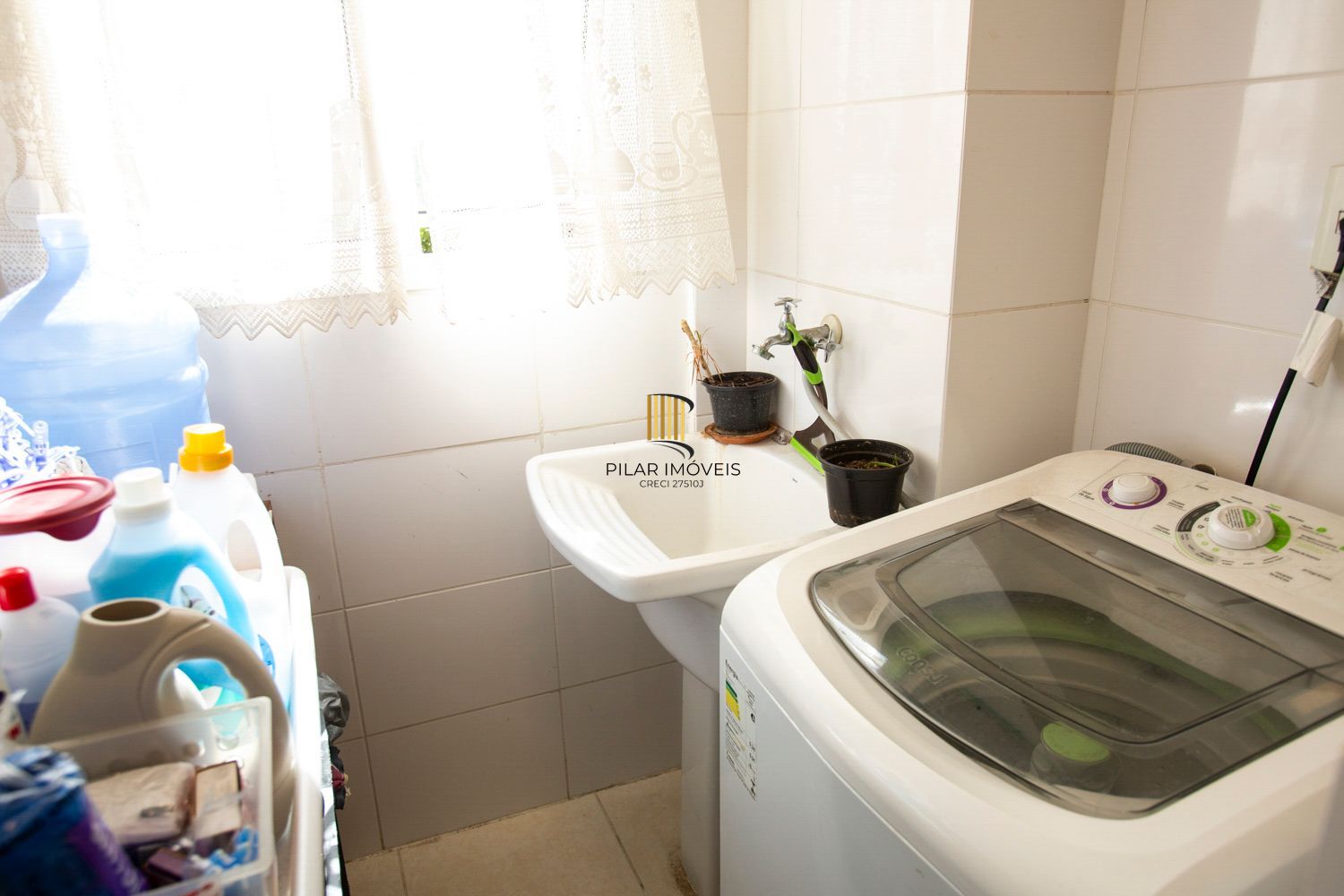 Apartamento 2 dormitórios com vaga em São Leopoldo