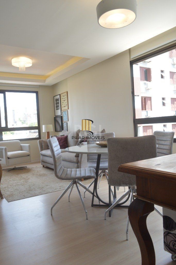 Excelente apartamento 2 dormitórios com box duplo próximo ao Zaffari Cabral