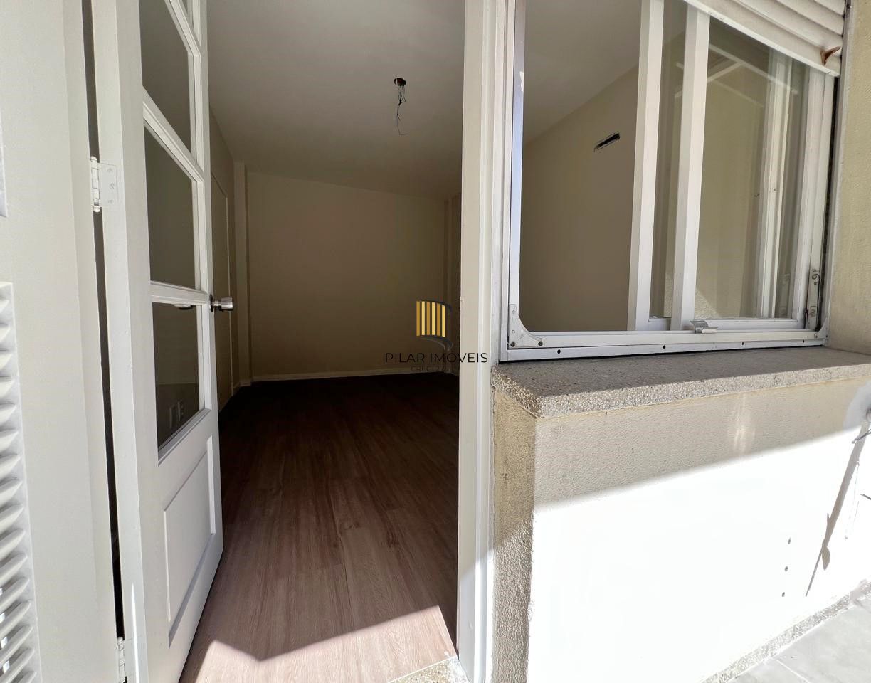 Excelente apartamento 2 dormitórios reformado no Bom Fim