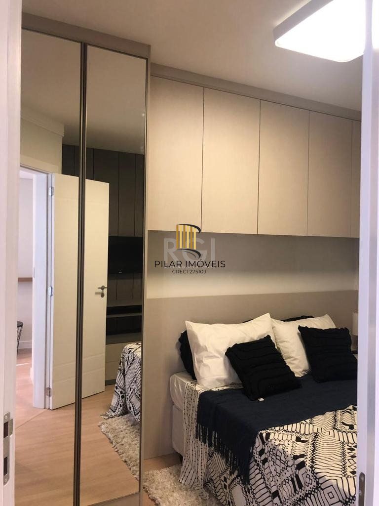 Apartamento 1 dormitório com suíte ,lavabo e vaga próximo ao Hospital Moinhos de Vento