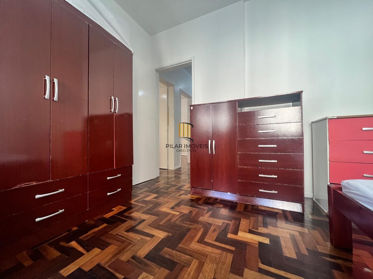 EXCELENTE E AMPLO APARTAMENTO 3 DORMITÓRIOS NO CENTRO - MUITA LUZ E O MELHOR DA VIDA URBANA!