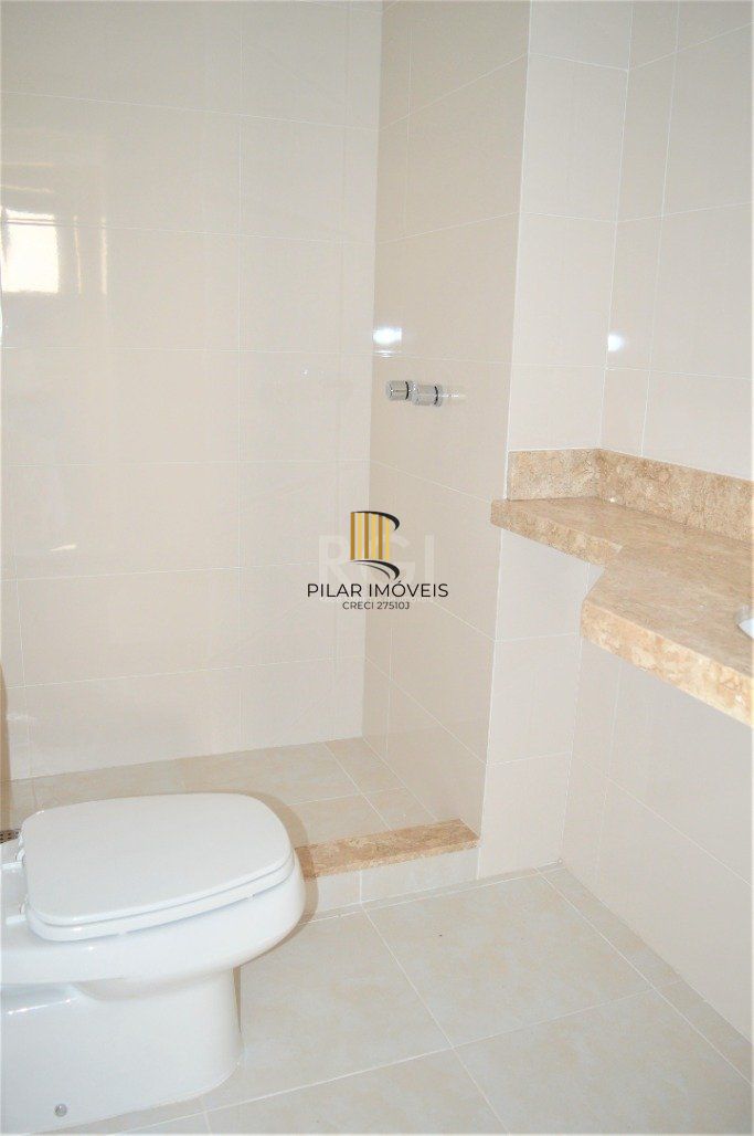 Excelente apartamento 2 dormitórios com garden e duas vagas no Bom Fim