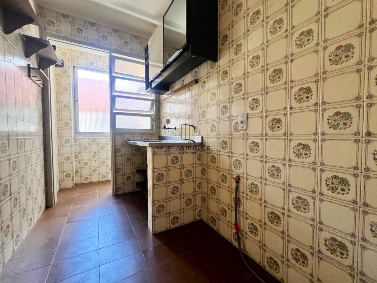 APARTAMENTO 1 DORMITÓRIO COM PORTARIA E ELEVADOR NA RUA GEN. LIMA E SILVA.