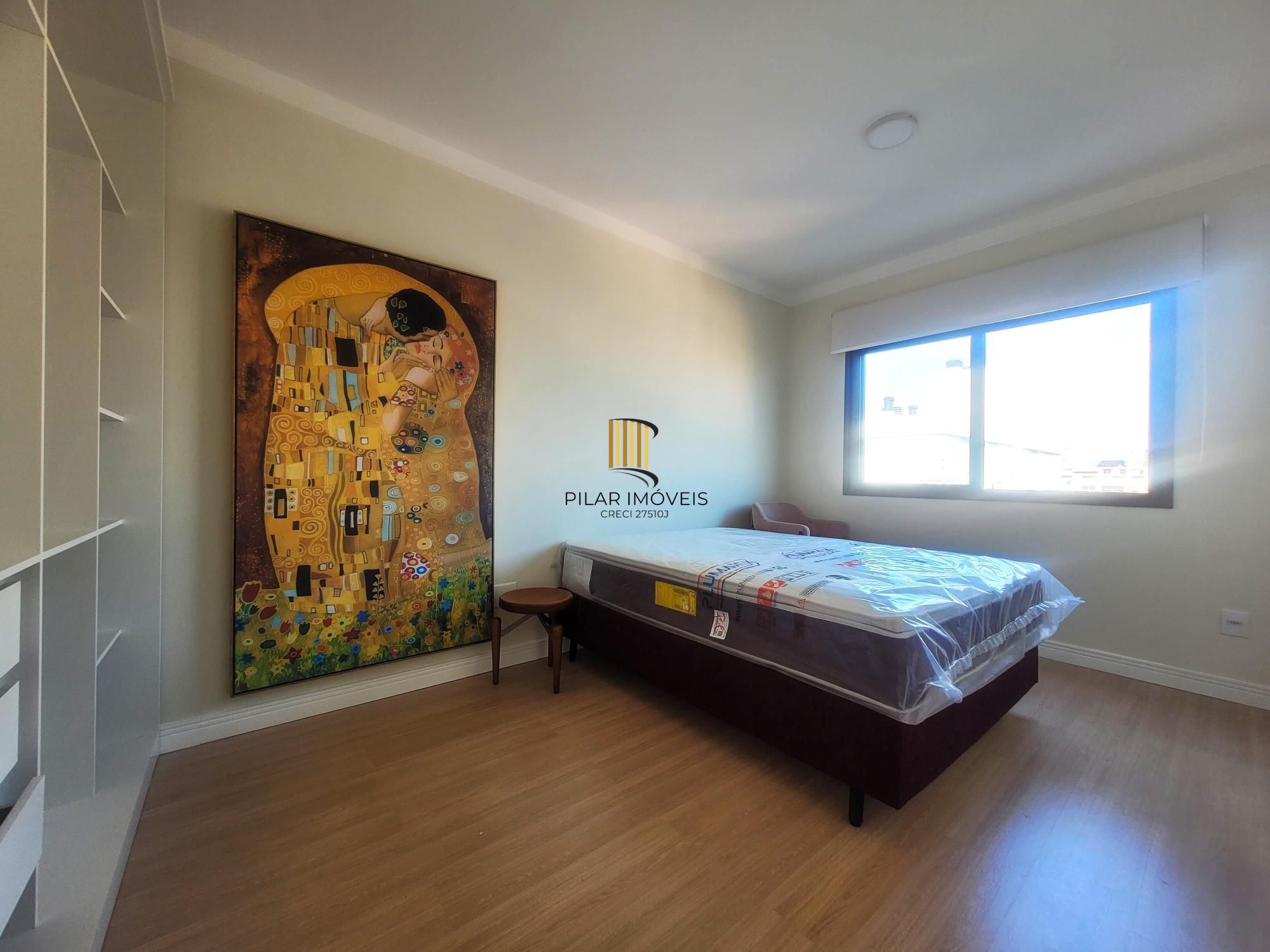 Excelente apartamento 2 dormitórios semi mobiliado no Mont`t Serrat