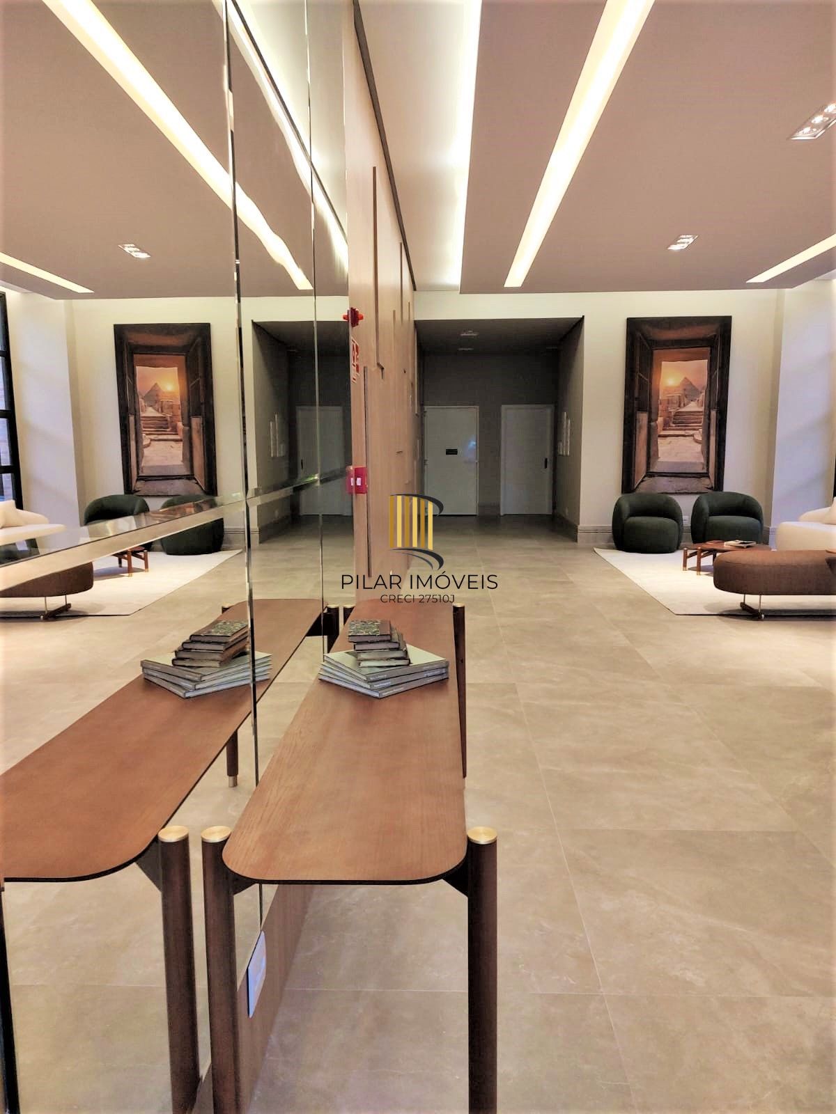 BAIRRO AUXILIADORA - APTO. NOVO 2 DORMITÓRIOS COM 1 SUÍTE E VAGA COBERTA.