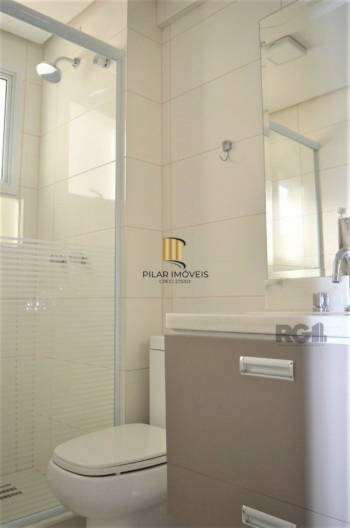 Excelente apartamento 2 dorm. sendo 1 suite, com terraço, churrasqueira, semimobiliado - 1 vaga dupla - Bairro Cidade Baixa