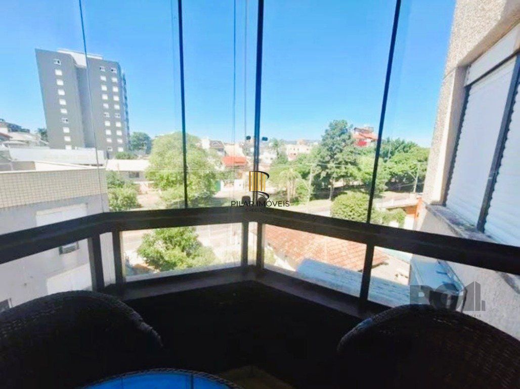 Encantador apartamento  de 1 dormitório, totalmente mobiliado por arquiteto, na Zona Norte de Porto Alegre.