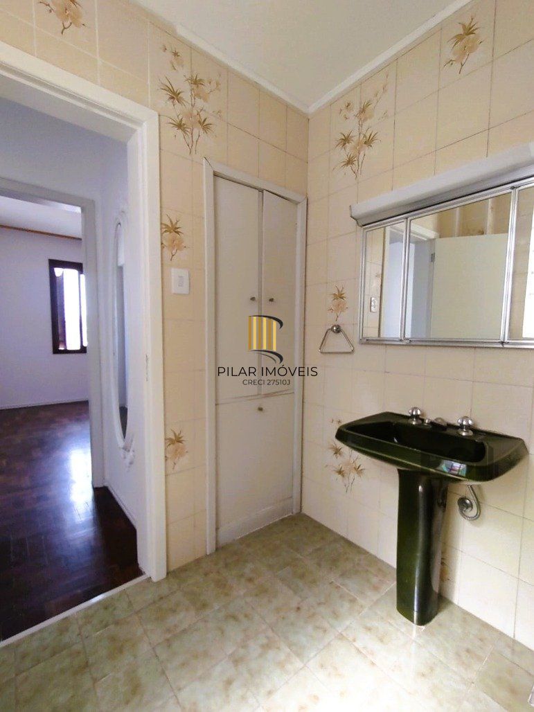 Apartamento 3 dormitórios no BOM FIM 