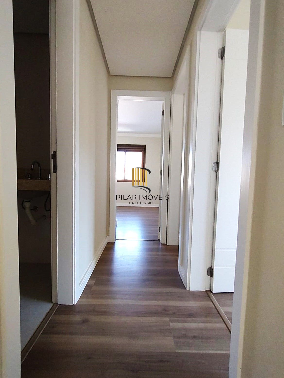 Excelente Apartamento 3 dormitórios com duas vagas no Rio Branco