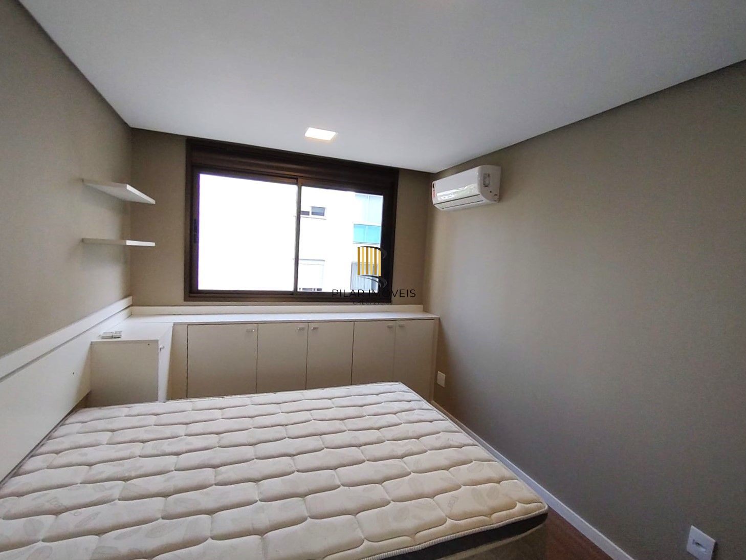 Lindo Duplex 2 dormitórios todo reformado na Dona Laura