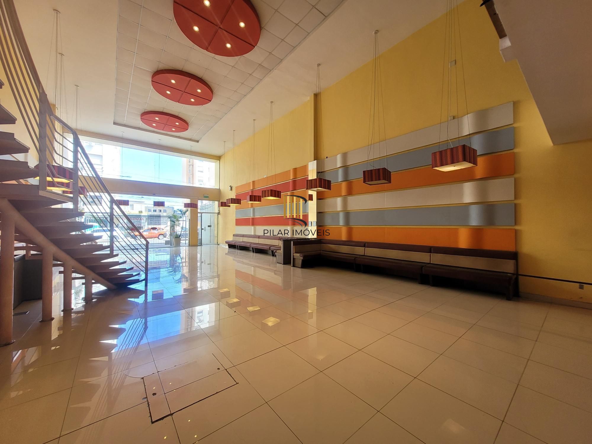 Loja Térrea com Mezanino