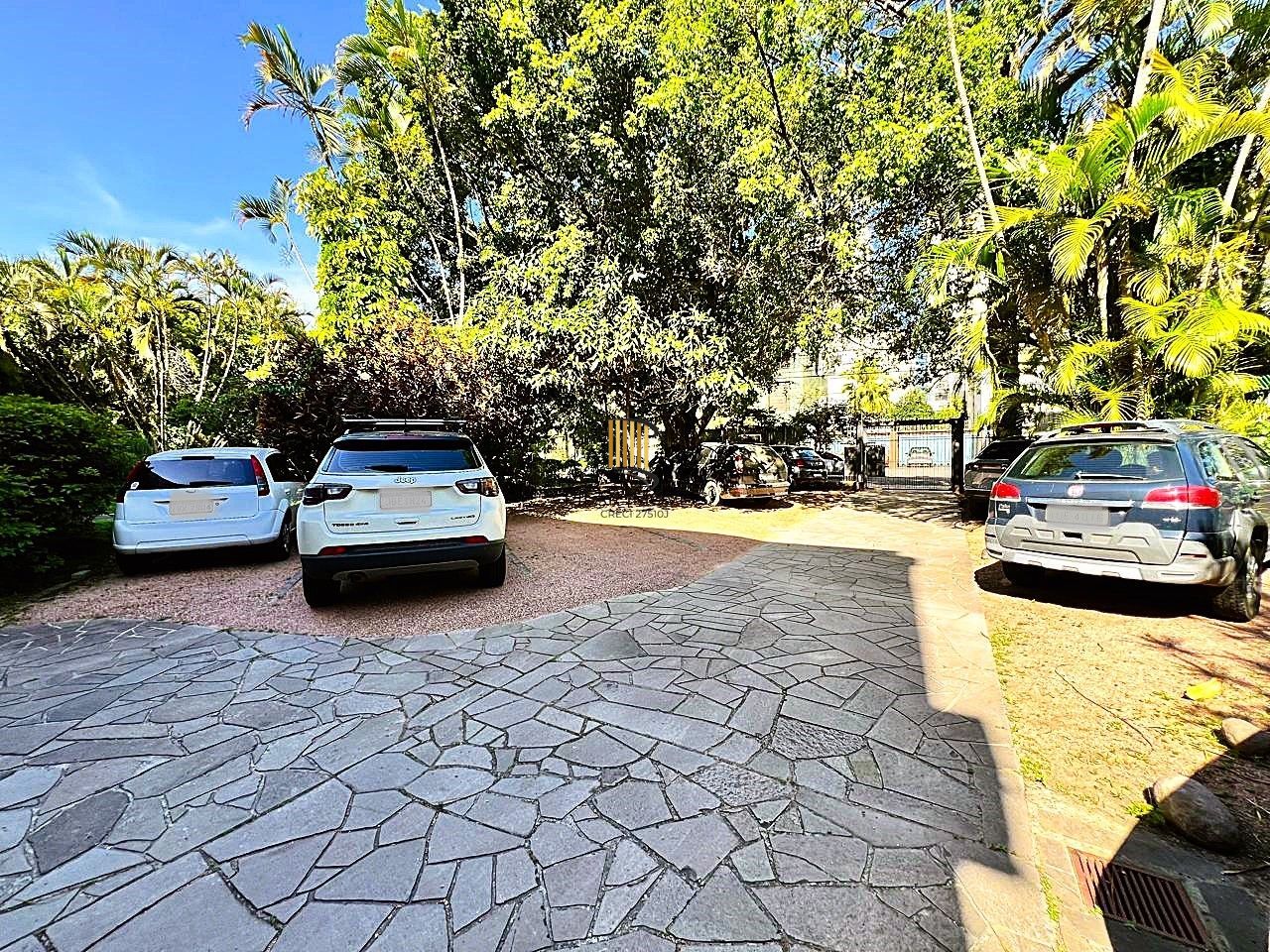 Apartamento 2 dormitórios no Menino Deus