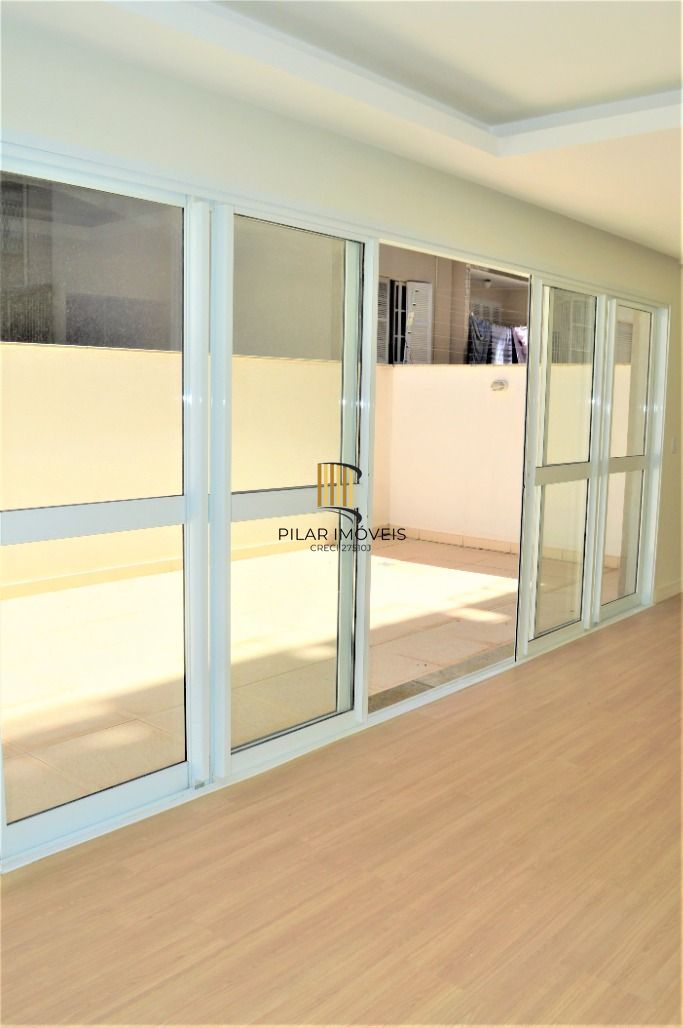 Lindo apartamento 2 dormitórios com 1 suíte, amplo garden e 2 vagas no Bairro Bom Fim.
