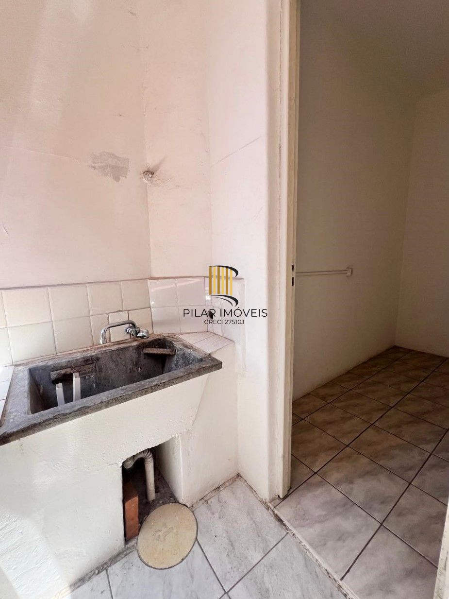 Apartamento 2 dormitórios na João Telles