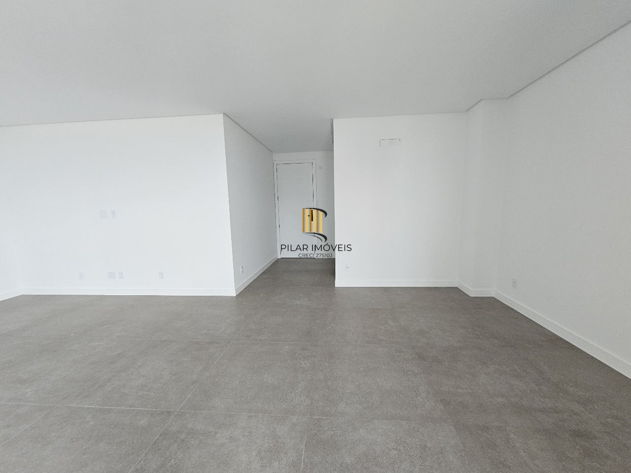 APARTAMENTO DE LUXO NO BLUE WAVES RESIDENCES EM PIÇARRA- SC COM VISTA PARA O MAR - ALTO PADRÃO