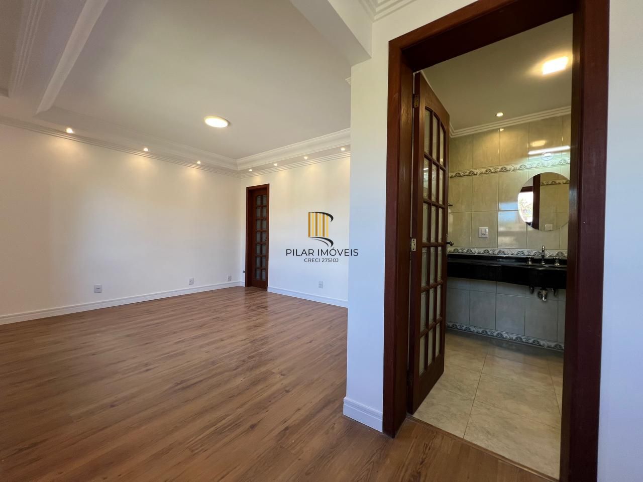 INCRÍVEL CASA COM LAREIRA E ESPAÇO GOOURMET EM CONDOMINIO NO BAIRRO IPANEMA!