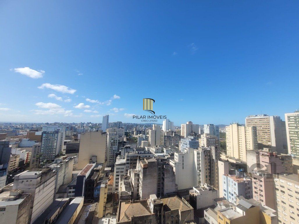 ANDAR INTEIRO NA GALERIA MALCOM 22º - SALA COMERCIAL LINDA E REFORMADA
