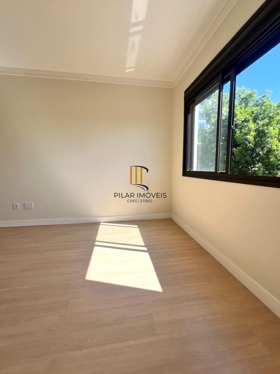 BAIRRO AUXILIADORA - APTO. NOVO 2 DORMITÓRIOS COM 1 SUÍTE E VAGA COBERTA.