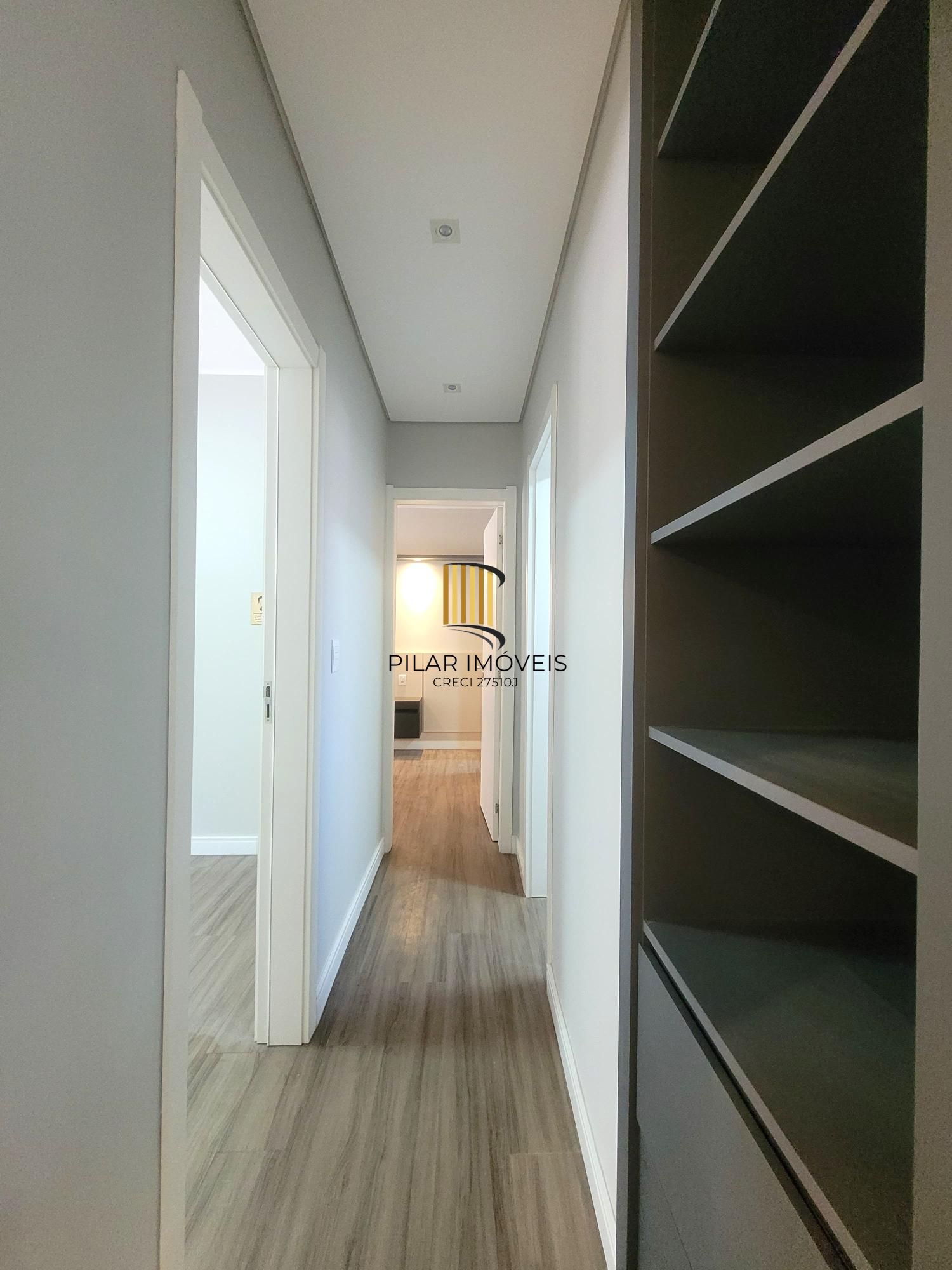 Lindo apartamento 2 dormitórios todo Reformado no Bairro Moinhos.