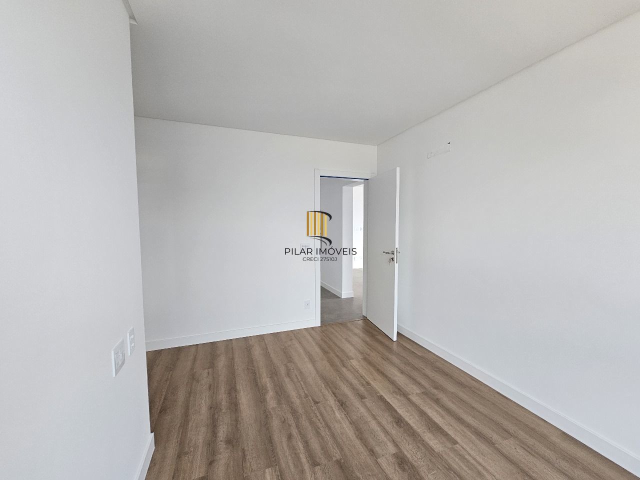 APARTAMENTO DE LUXO NO BLUE WAVES RESIDENCES EM PIÇARRA- SC COM VISTA PARA O MAR - ALTO PADRÃO