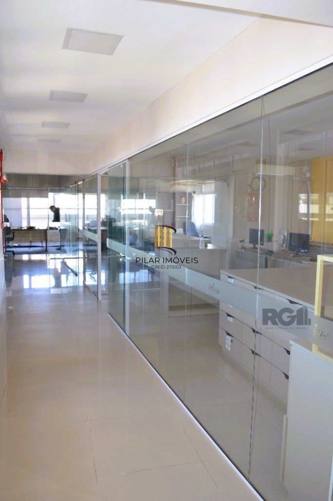 ANDAR INTEIRO NA GALERIA MALCOM 22º - SALA COMERCIAL LINDA E REFORMADA