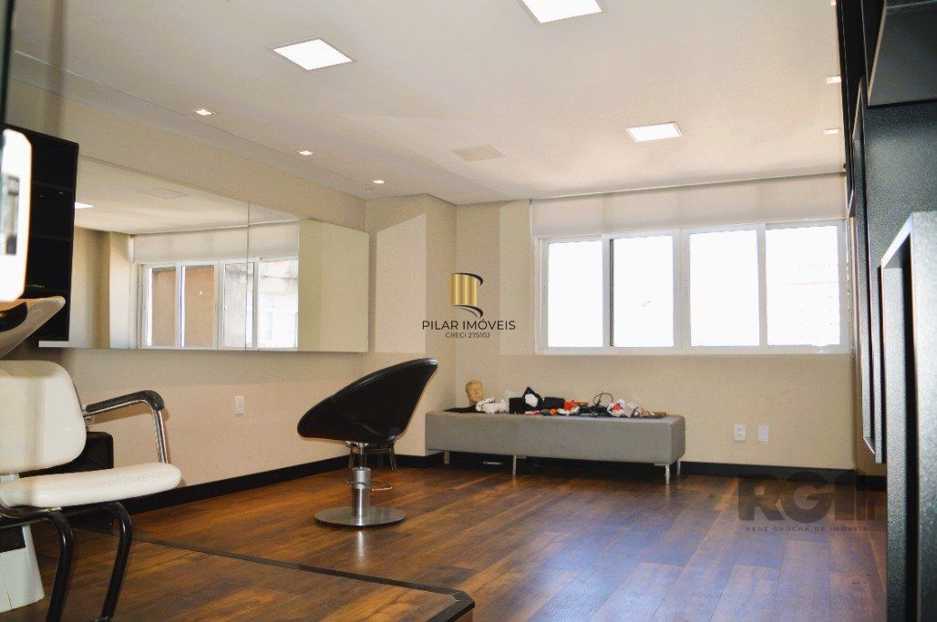 ANDAR INTEIRO NA GALERIA MALCOM 22º - SALA COMERCIAL LINDA E REFORMADA
