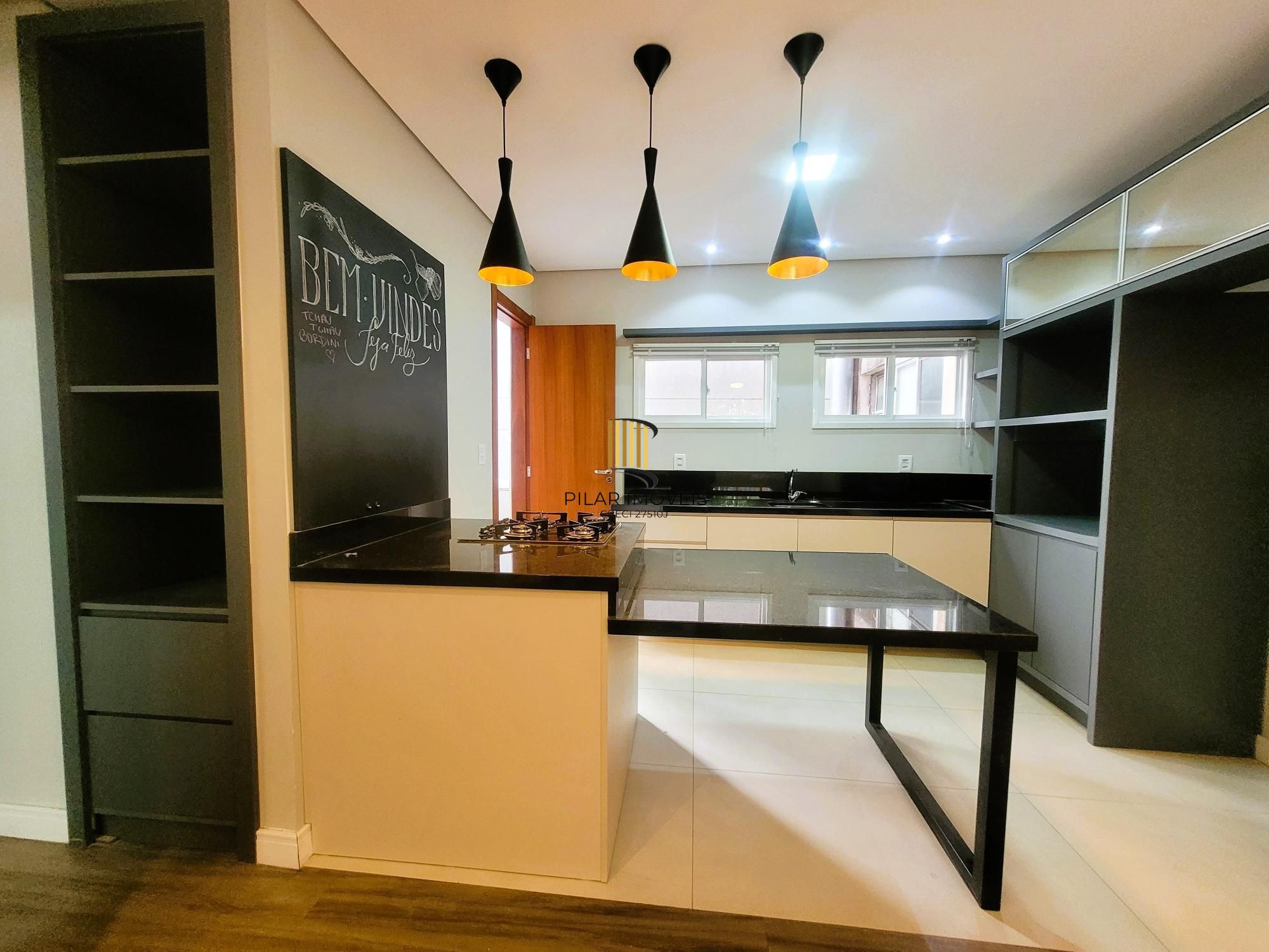 Lindo apartamento 2 dormitórios todo Reformado no Bairro Moinhos.