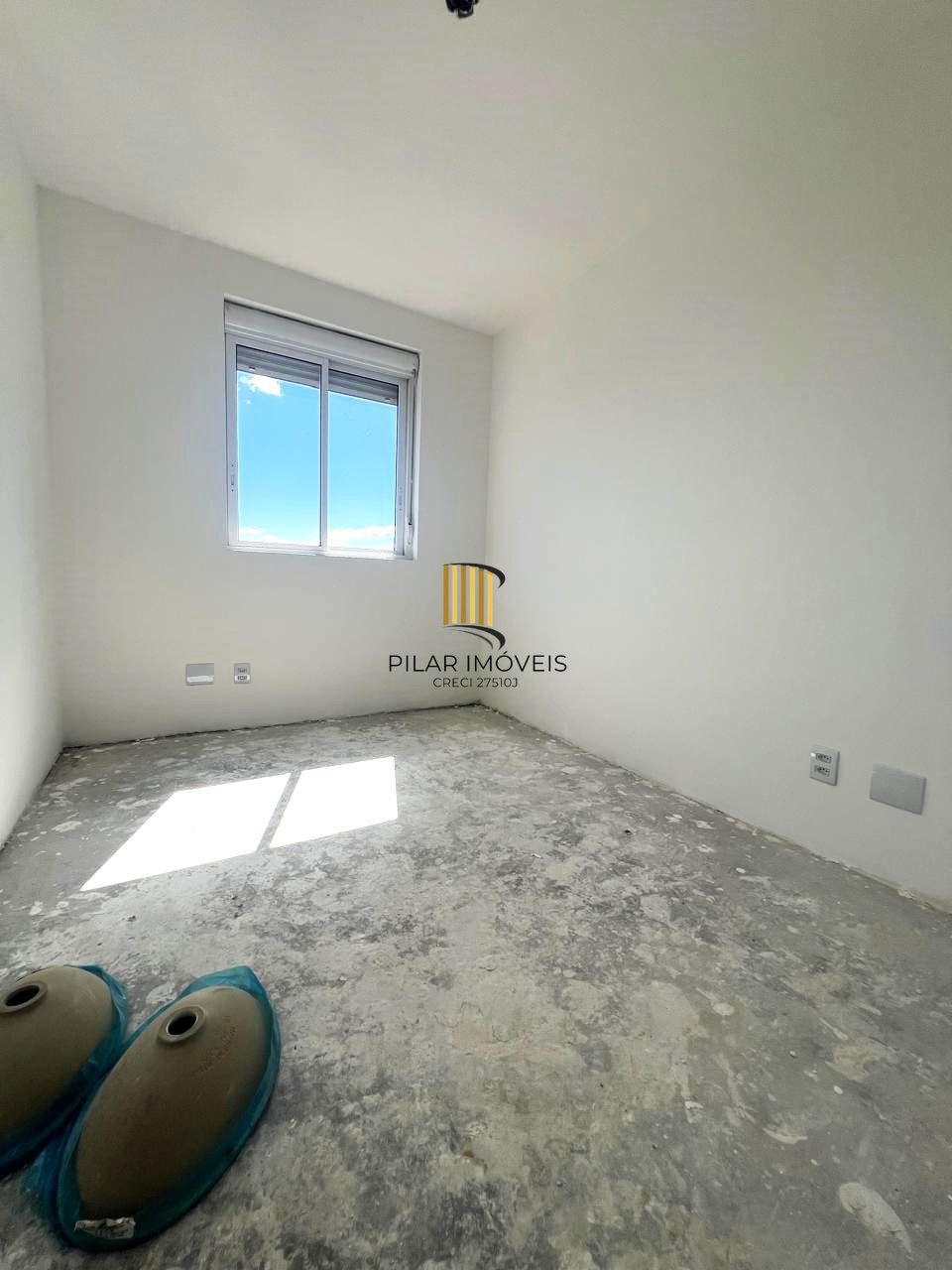 Excelente apartamento 3 dormitórios com duas vagas próximo PUCRS