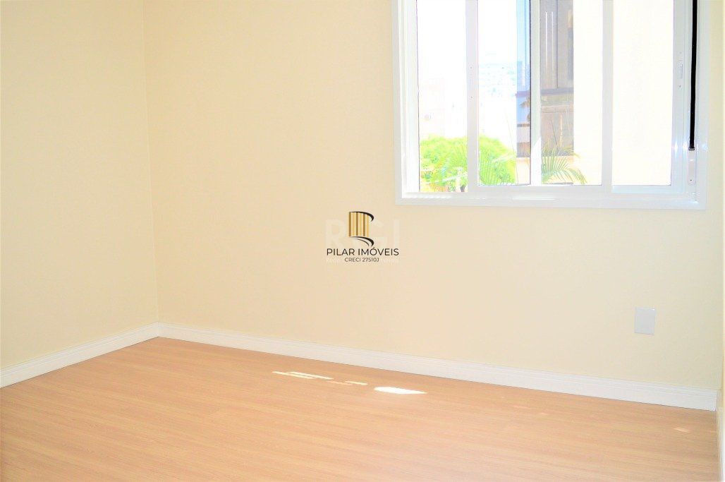 Excelente apartamento 2 dormitórios com garden e duas vagas no Bom Fim