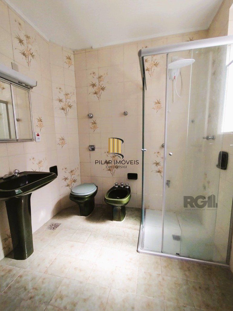 Apartamento 3 dormitórios no BOM FIM 