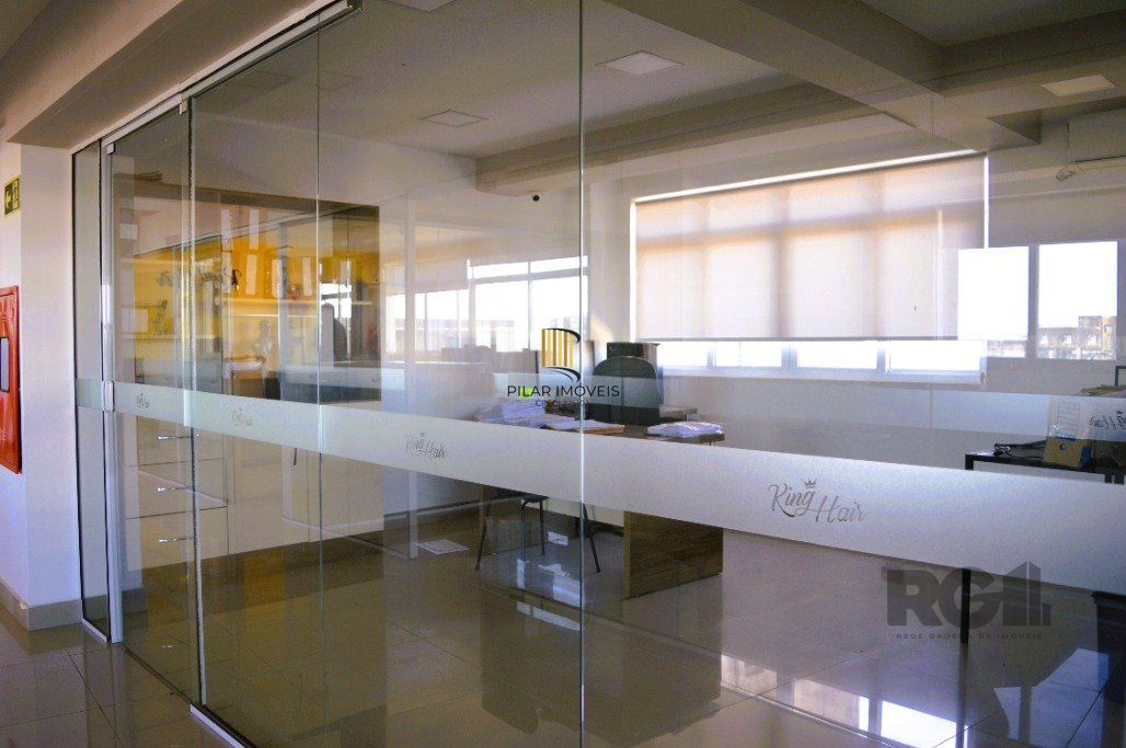 ANDAR INTEIRO NA GALERIA MALCOM 22º - SALA COMERCIAL LINDA E REFORMADA