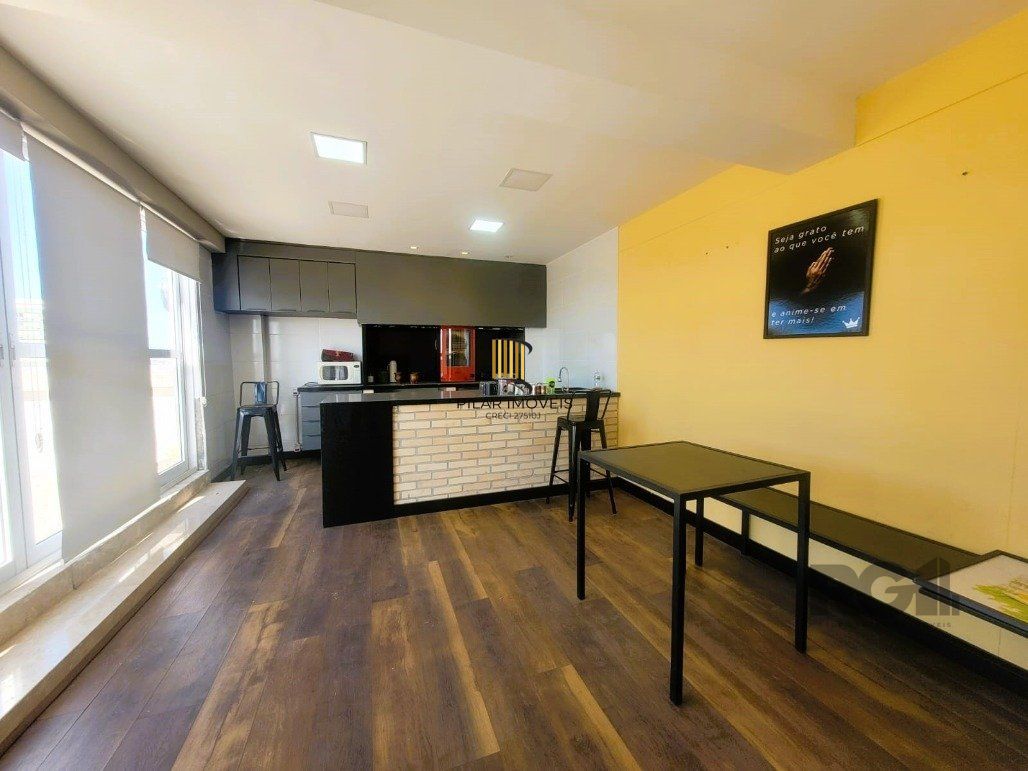 ANDAR INTEIRO NA GALERIA MALCOM 22º - SALA COMERCIAL LINDA E REFORMADA