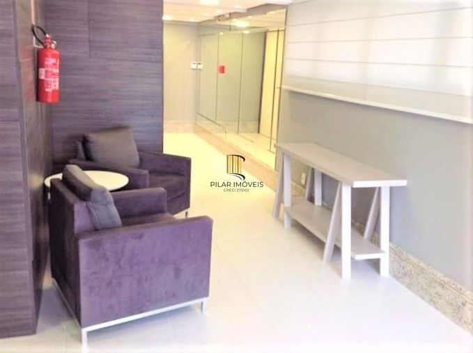 Apartamento 2 dormitórios com 1 suíte e box duplo de garagem no bairro Auxiliadora .