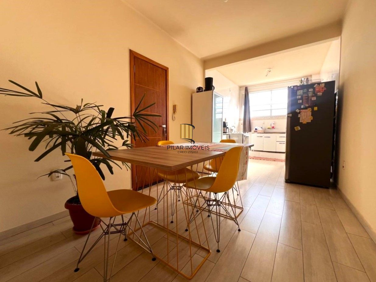 Apartamento 3 dormitórios em Frente a Faculdade de Odonto  e  Hosp. Clínicas