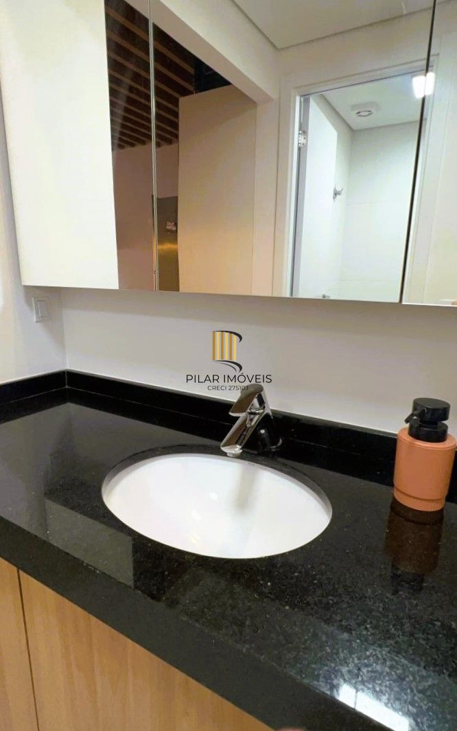 STUDIO SEMIMOBILIADO NA AV. VENÂNCIO AIRES PRÓXIMO AO HPS, UFRGS, HOSP. CLINICAS, COLÉGIO MILITAR!