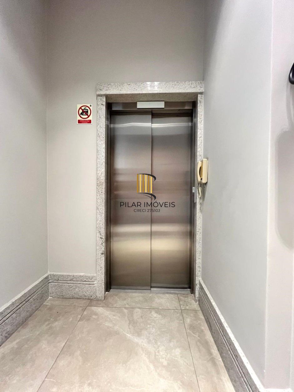 BAIRRO AUXILIADORA - APTO. NOVO 2 DORMITÓRIOS COM 1 SUÍTE E VAGA COBERTA.