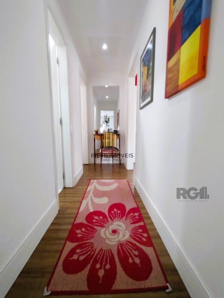 Casa 3 dormitórios no bairro Vila Cachoeirinha