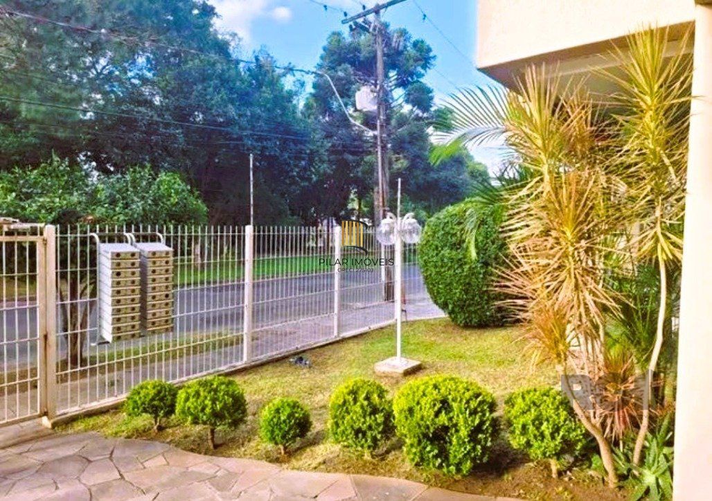 Encantador apartamento  de 1 dormitório, totalmente mobiliado por arquiteto, na Zona Norte de Porto Alegre.