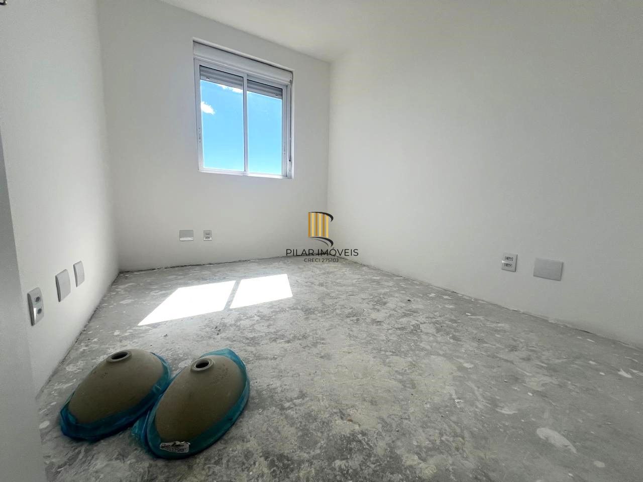 Excelente apartamento 3 dormitórios com duas vagas próximo PUCRS