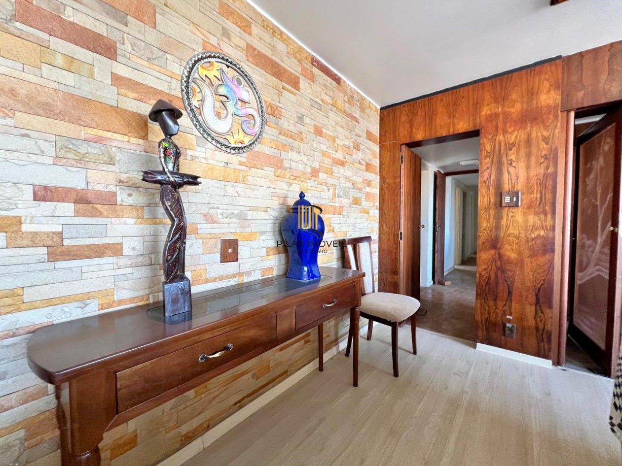 Excelente apartamento 3 dormitórios com vista para o Guaíba em frente a Santa Casa - Edif. Santa Tecla