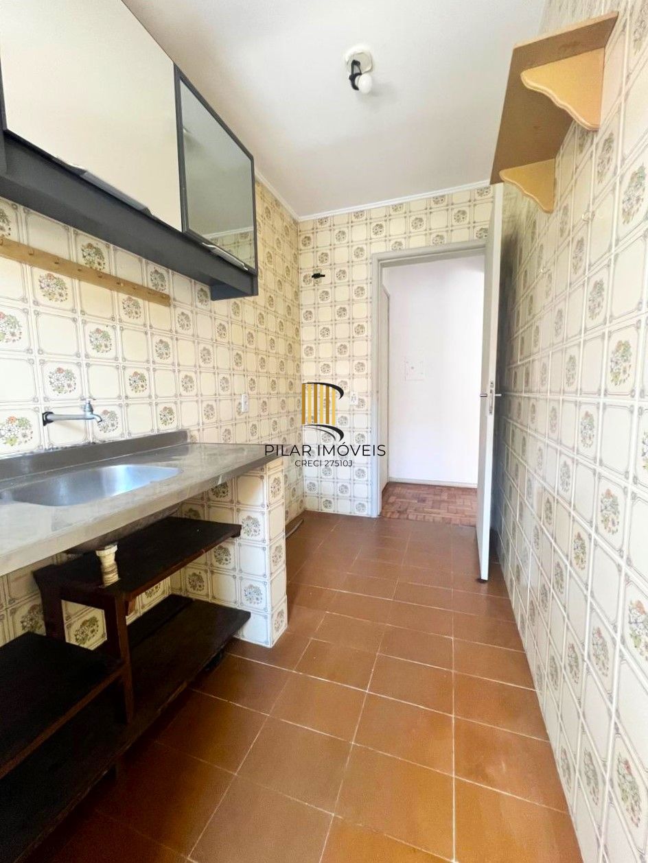 APARTAMENTO 1 DORMITÓRIO COM PORTARIA E ELEVADOR NA RUA GEN. LIMA E SILVA.