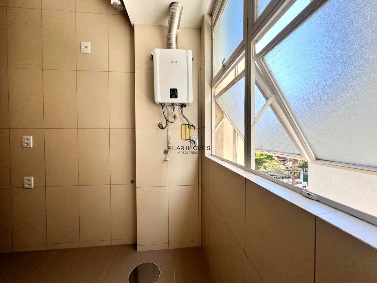 Excelente apartamento 2 dormitórios reformado no Bom Fim