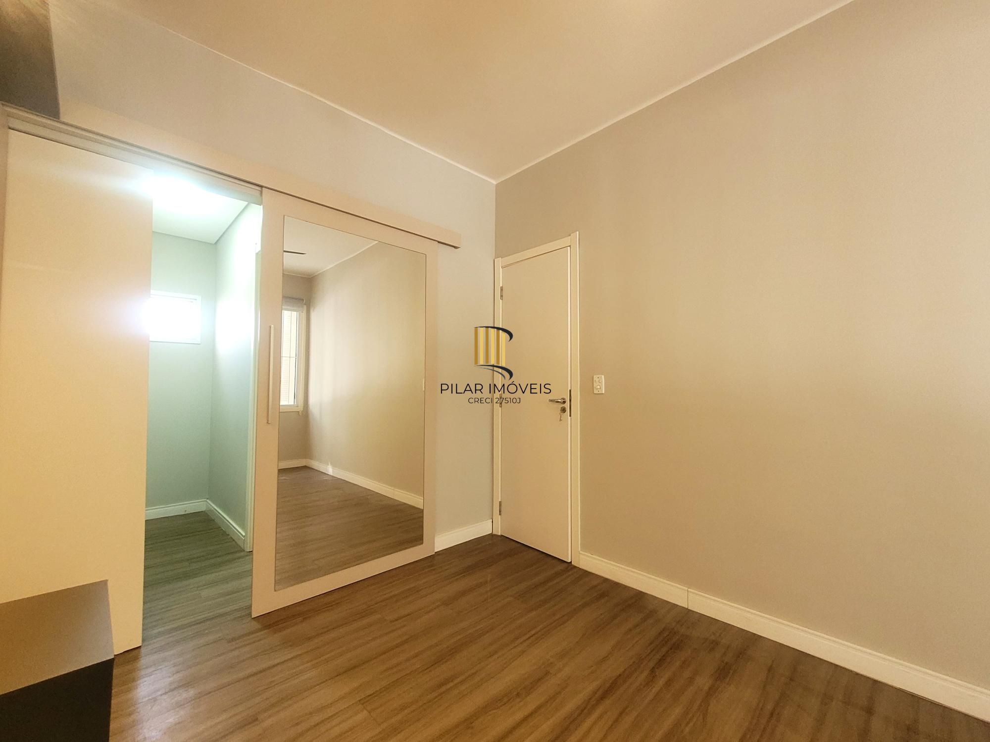 Lindo apartamento 2 dormitórios todo Reformado no Bairro Moinhos.