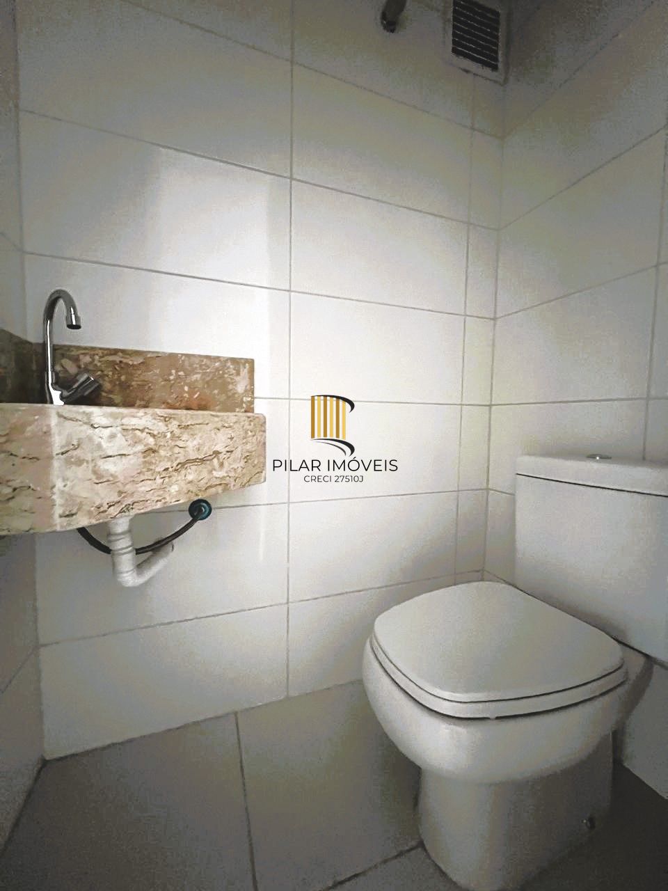 1 Dormitório c/garden, suíte, lavabo, churrasqueira e 1 Box, próximo ao Fórum.
