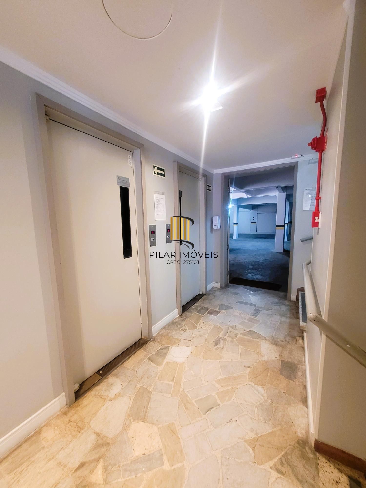 ÓTIMO APARTAMENTO 2 DORMITÓRIOS A 50m DA UFRGS E UFCSPA.