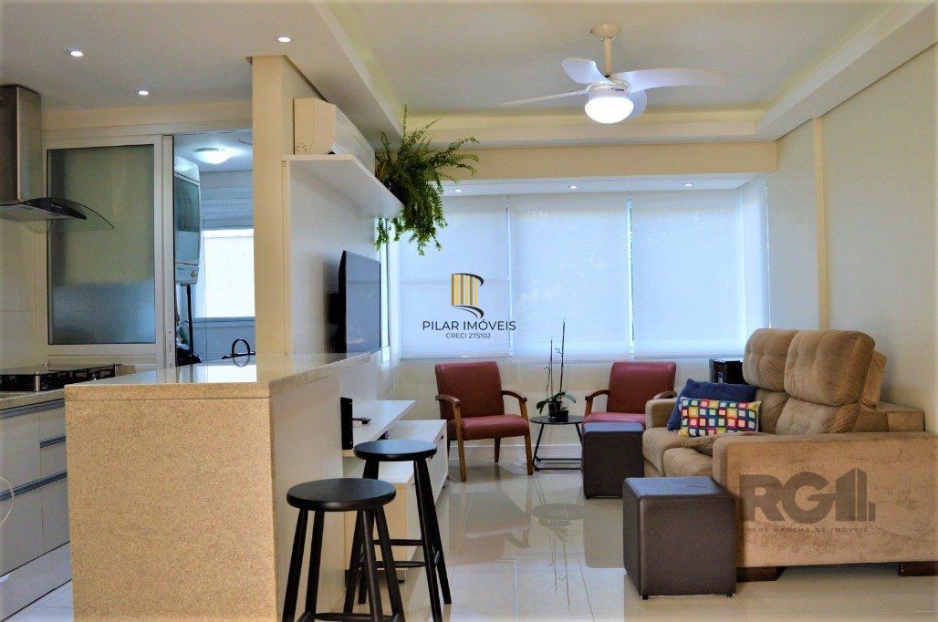 Excelente apartamento 2 dorm. sendo 1 suite, com terraço, churrasqueira, semimobiliado - 1 vaga dupla - Bairro Cidade Baixa