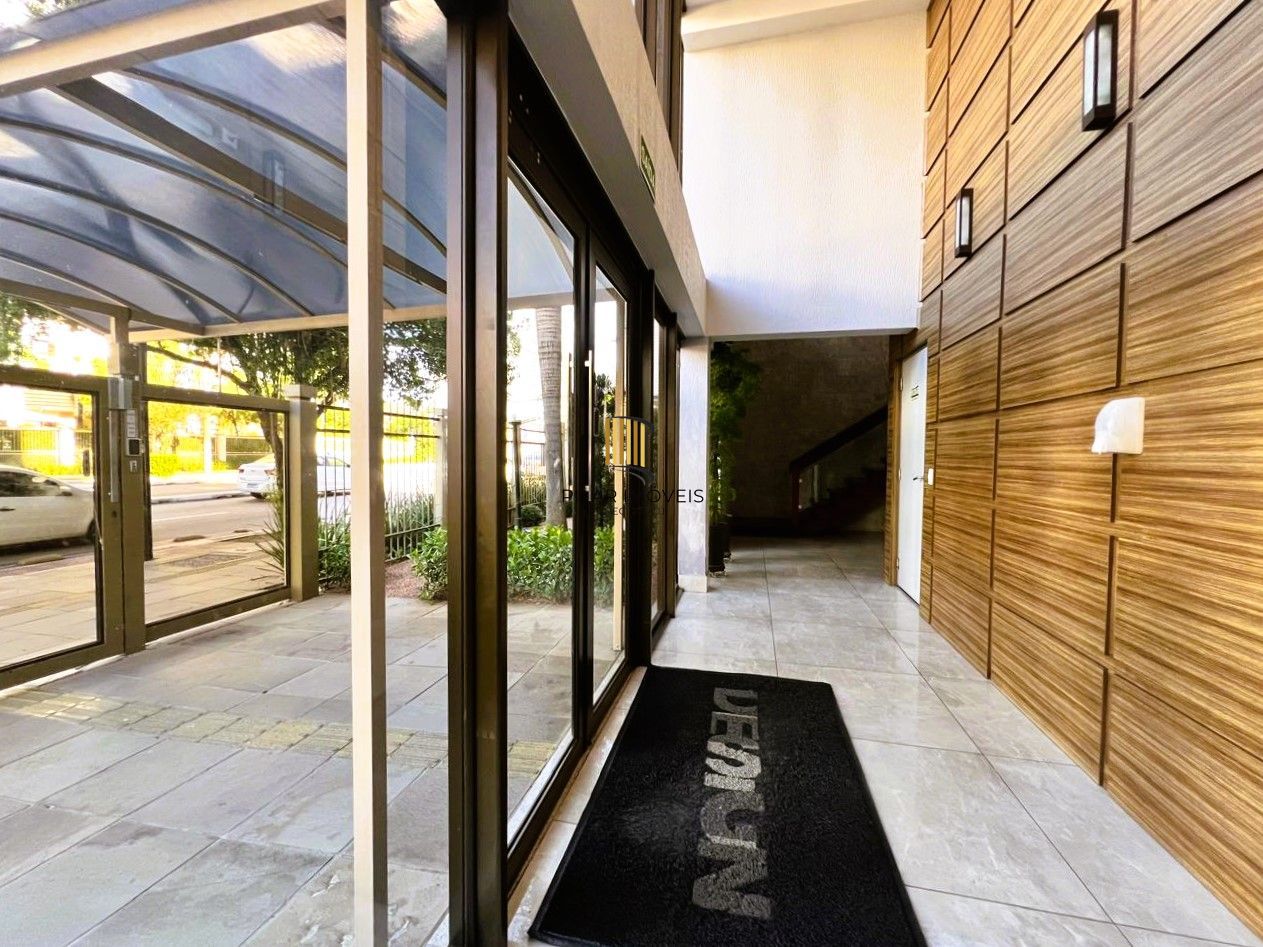 Apartamento 2 dormitórios semimobiliado com box duplo e Infra no Menino Deus