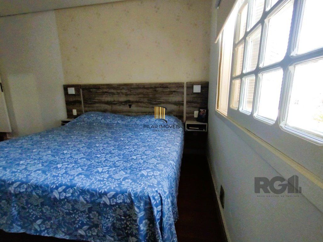 Casa 3 dormitórios no bairro Vila Cachoeirinha