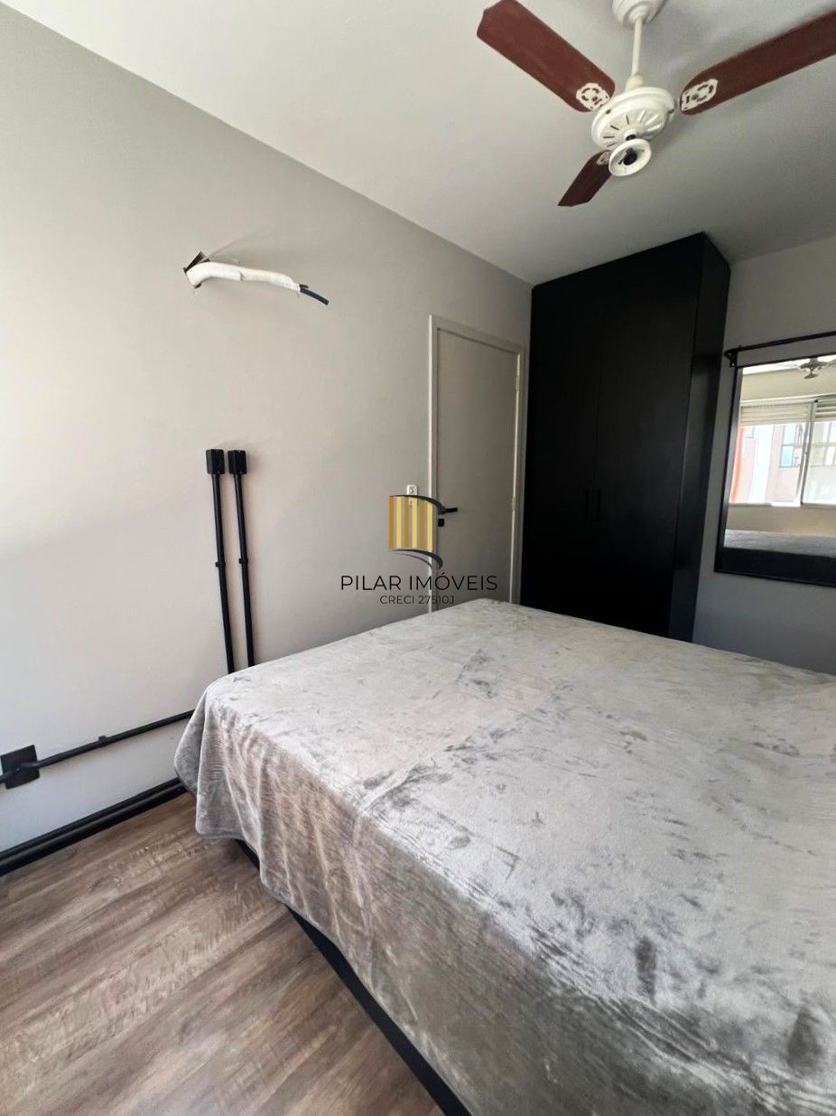 Cobertura 1 dormitório semi mobiliada com piscina e vaga no Bom Fim