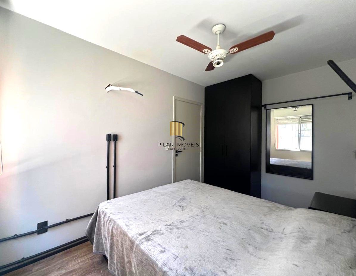 Cobertura 1 dormitório semi mobiliada com piscina e vaga no Bom Fim